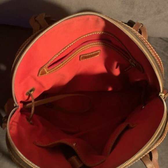 Dooney & Bourke Shoulder Bag with Key Chain on the Inside - Picture 3 of 5